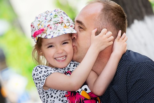 Een stockfoto die symboliseert: Stiefouder: welke ‘ouderrol’?